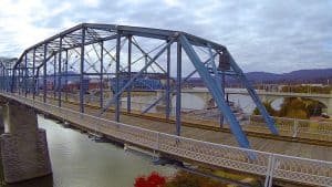 aerial-walnut-st-bridge